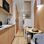 Charming - 16th District - Mobility Lease *