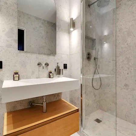 Charming - 16th District - Mobility Lease